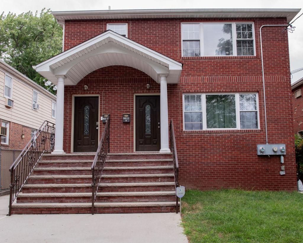 Guest house Guest Suit With Hot Tub New York
